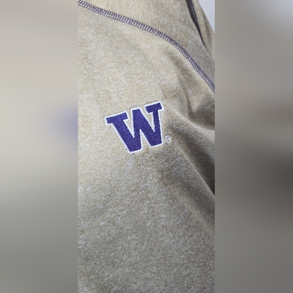Knights Apparel Washington Huskies UW Purple Gold 1/4 Zip Thumb Hole Shirt Sz L - Picture 2 of 14